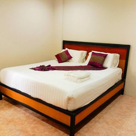 Eastan View Apartment 치앙마이 외부 사진