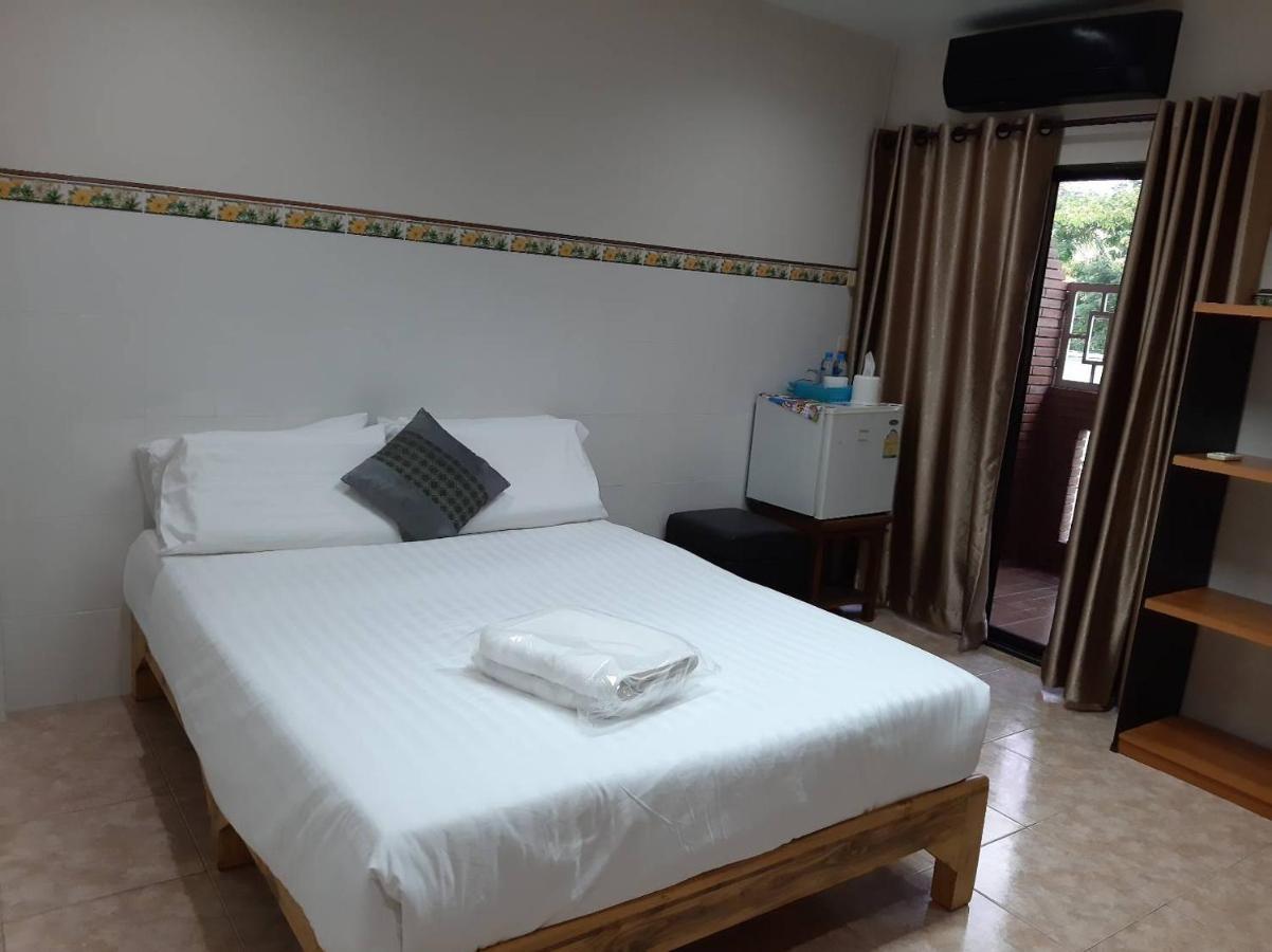 Eastan View Apartment 치앙마이 외부 사진