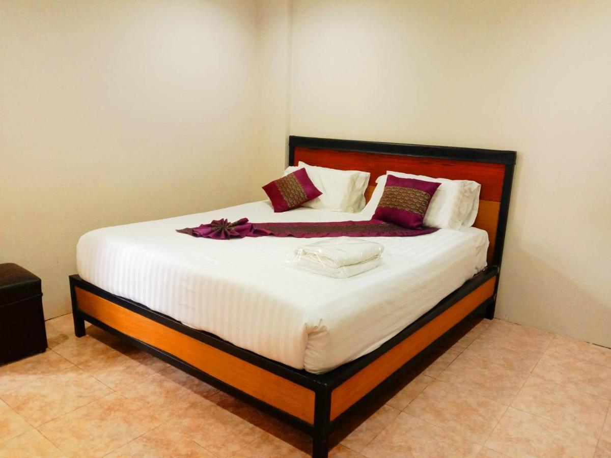 Eastan View Apartment 치앙마이 외부 사진