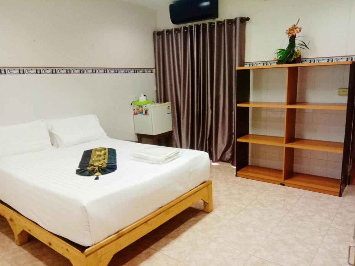 Eastan View Apartment 치앙마이 외부 사진
