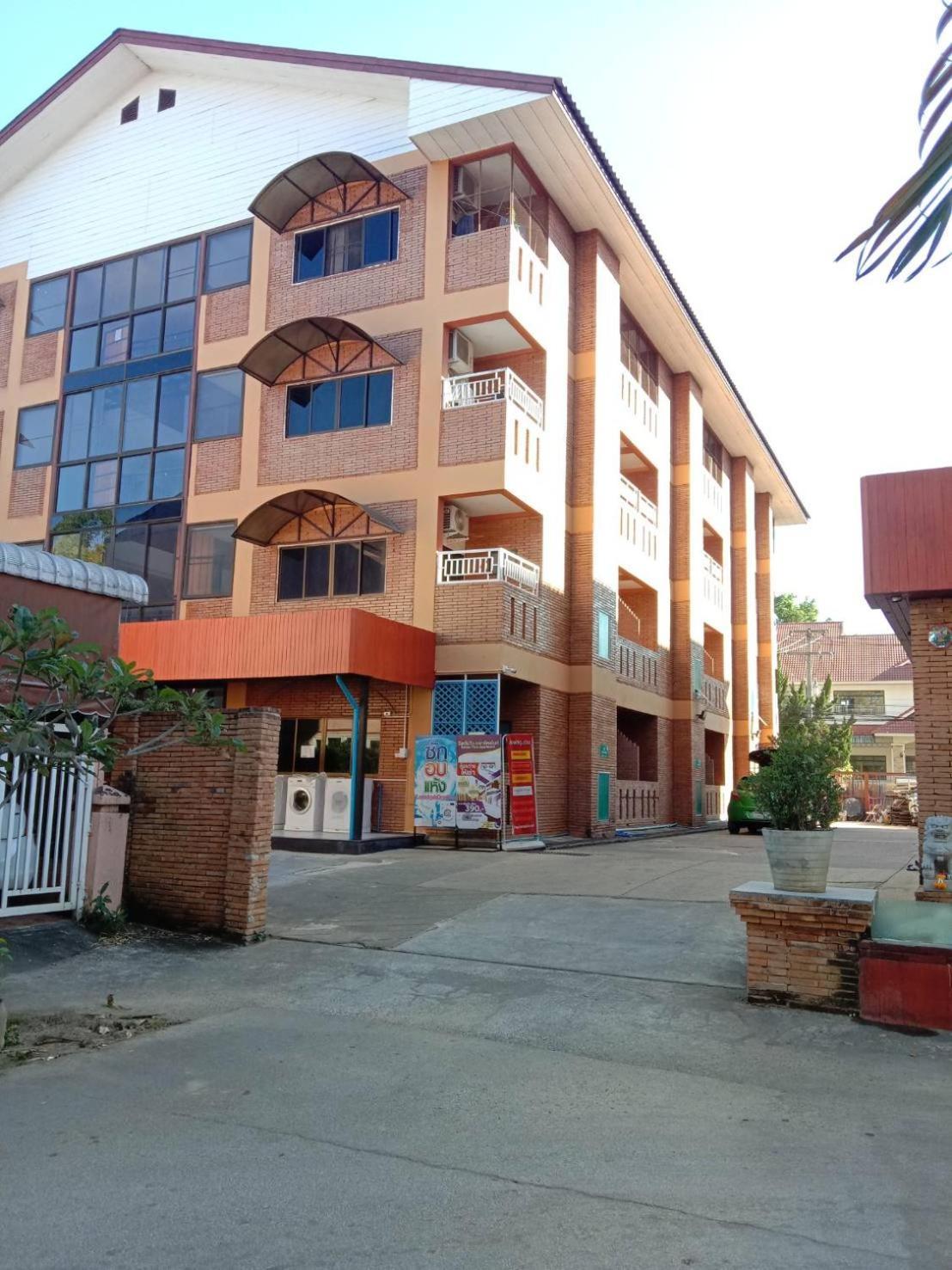 Eastan View Apartment 치앙마이 외부 사진